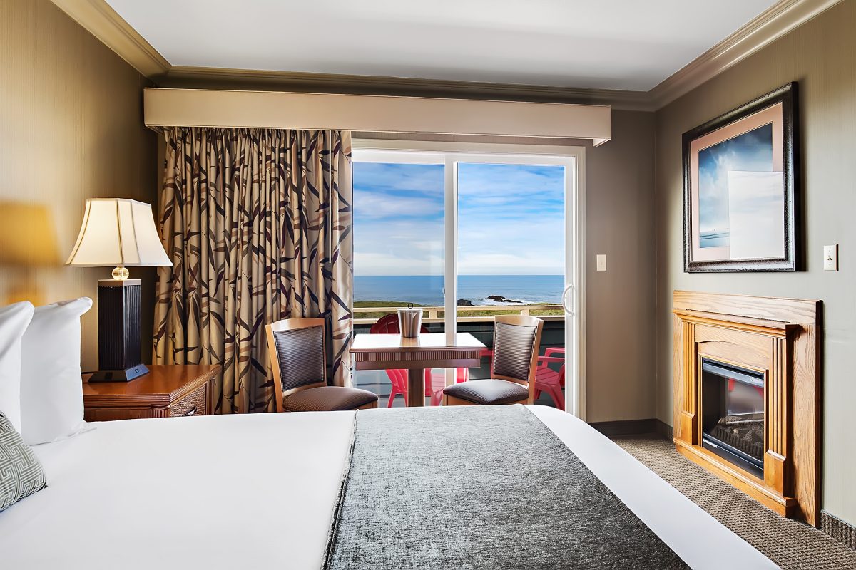 Hotels Fort Bragg CA Rooms On The Beach, Pet Friendly, Fireplace