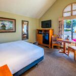 Beautiful room with updated decor and full amenities at our most affordable rate